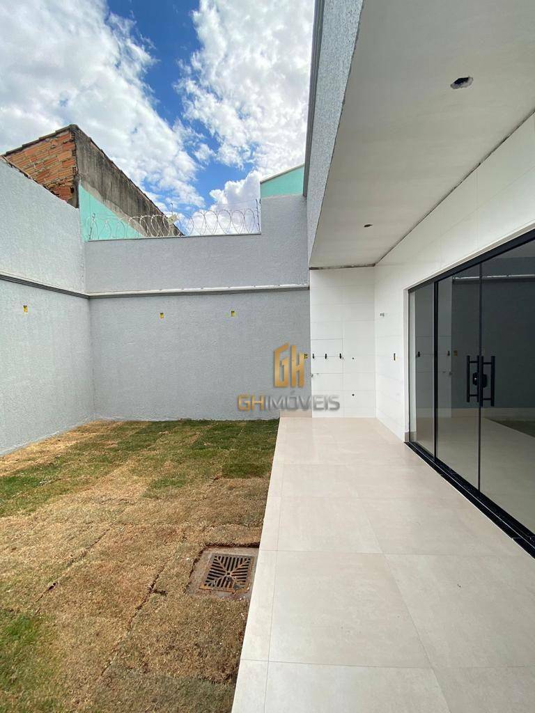 Casa à venda com 3 quartos, 100m² - Foto 17