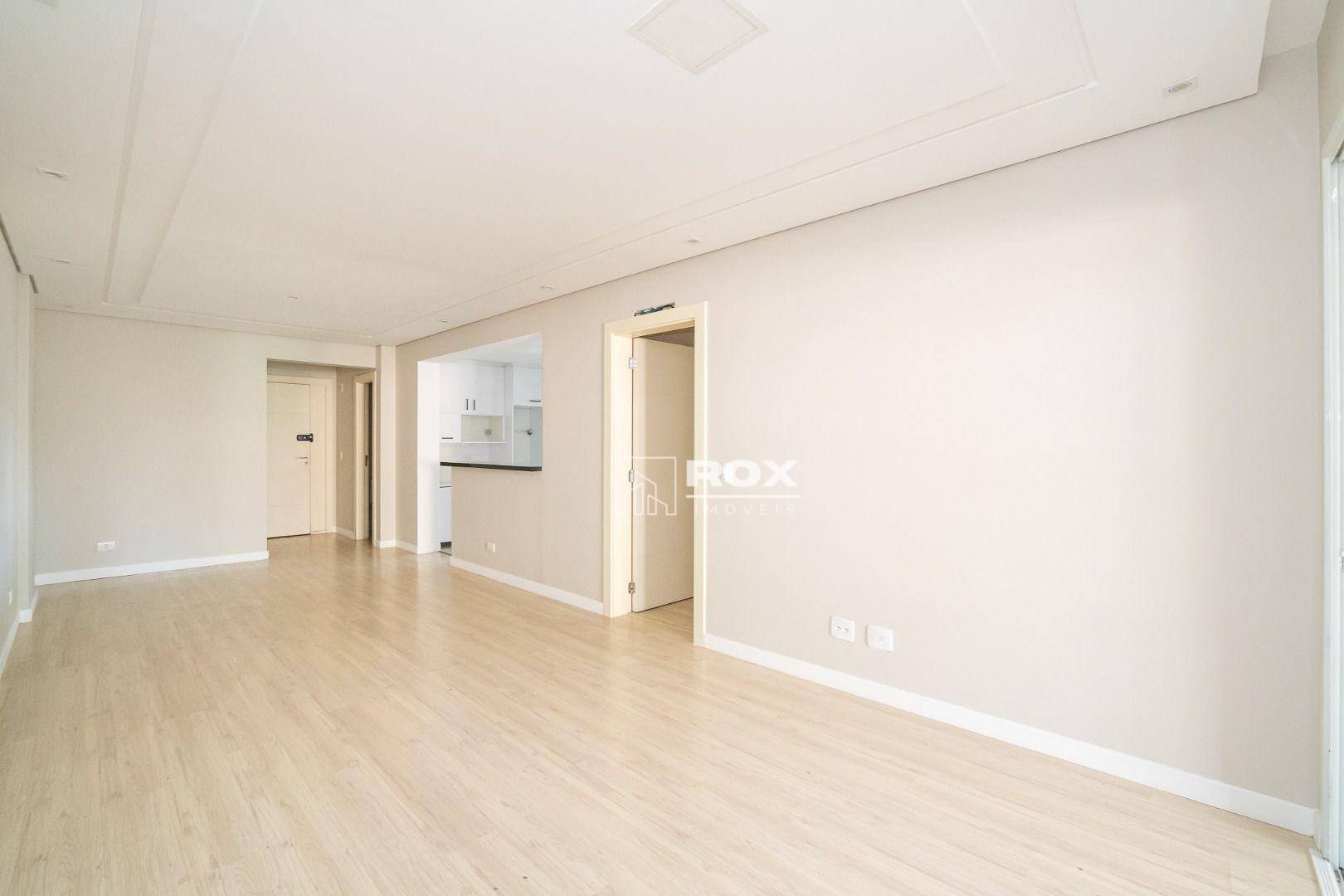 Apartamento à venda com 3 quartos, 125m² - Foto 4