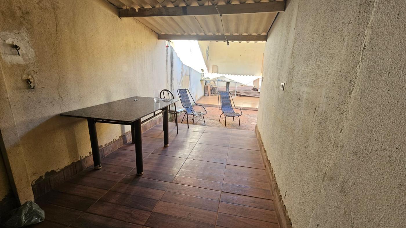 Casa à venda com 3 quartos, 200m² - Foto 5