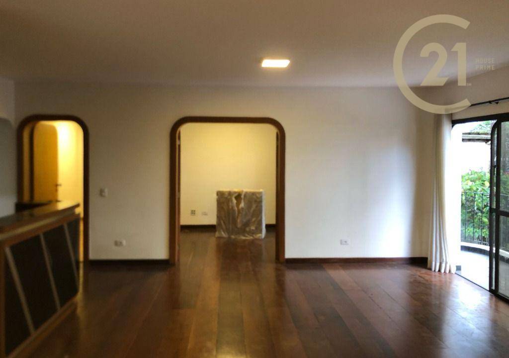 Apartamento à venda com 4 quartos, 196m² - Foto 21