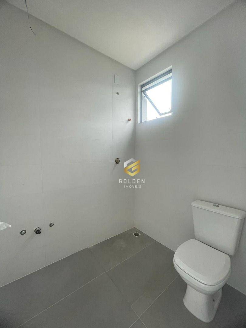 Apartamento à venda com 3 quartos, 107m² - Foto 11