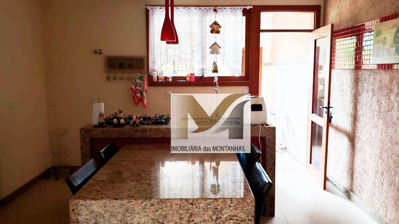 Casa à venda com 5 quartos, 360m² - Foto 31