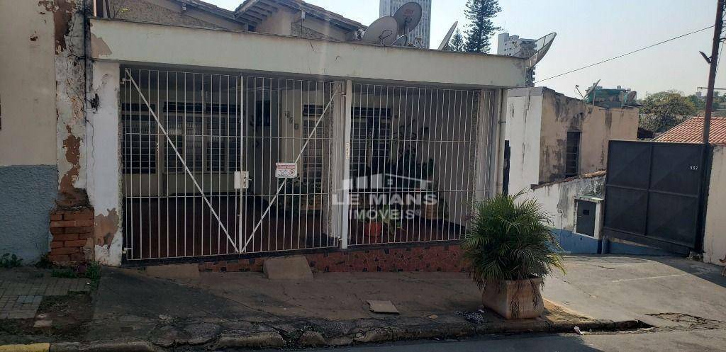 Casa à venda com 3 quartos, 240m² - Foto 2