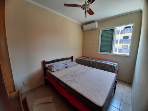 Apartamento à venda com 2 quartos, 72m² - Foto 3