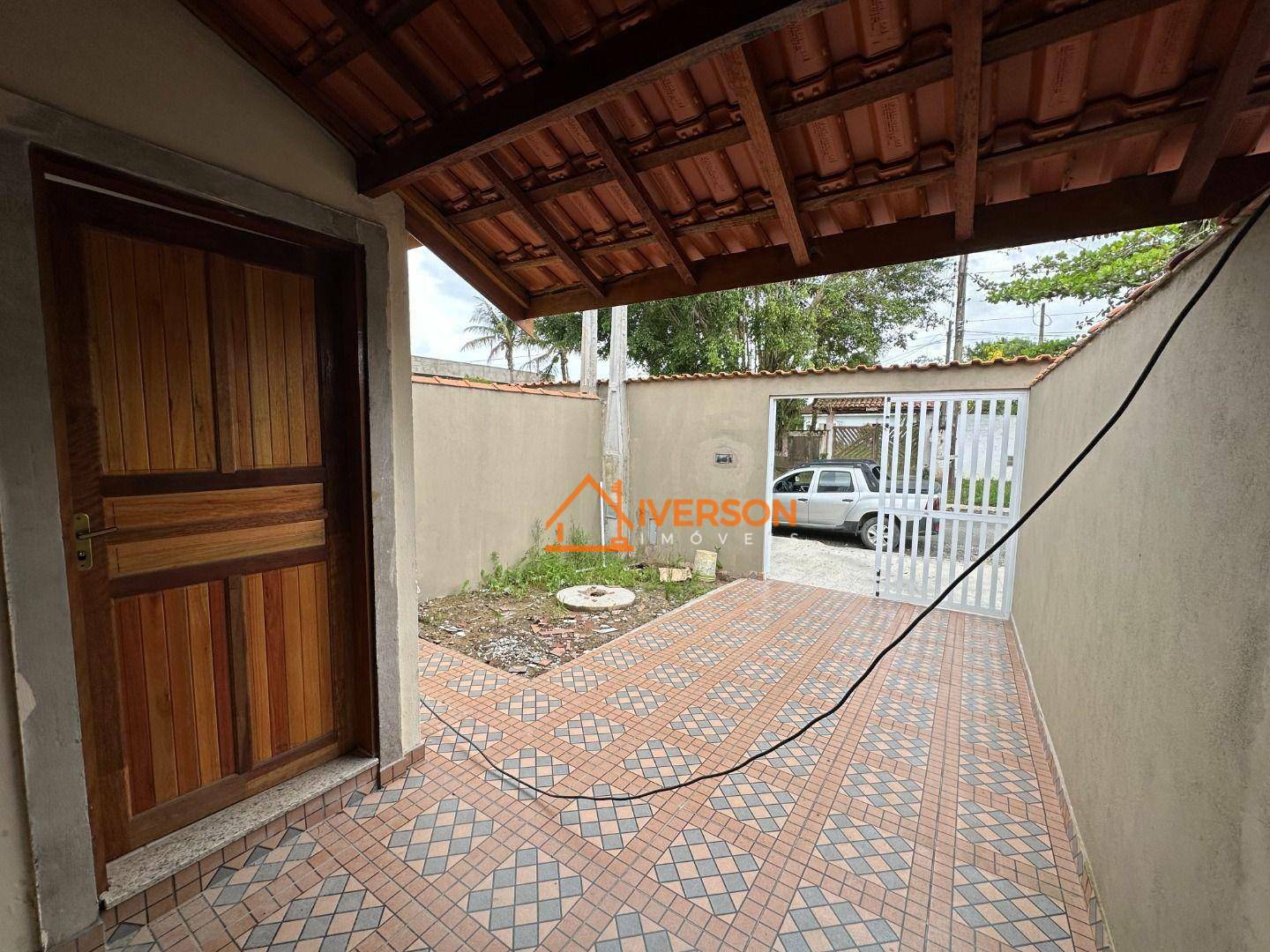 Casa à venda com 2 quartos, 68m² - Foto 3