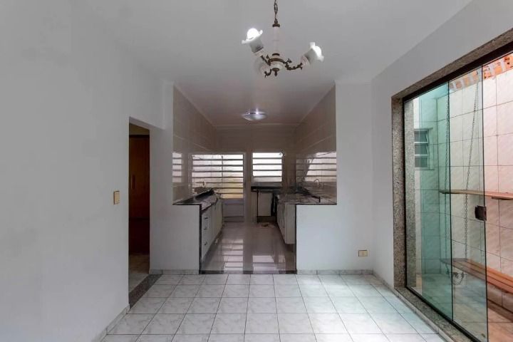 Casa à venda com 4 quartos, 255m² - Foto 13