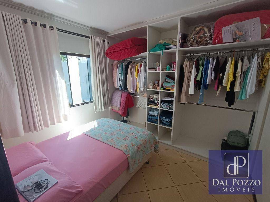 Casa à venda com 3 quartos, 206m² - Foto 21