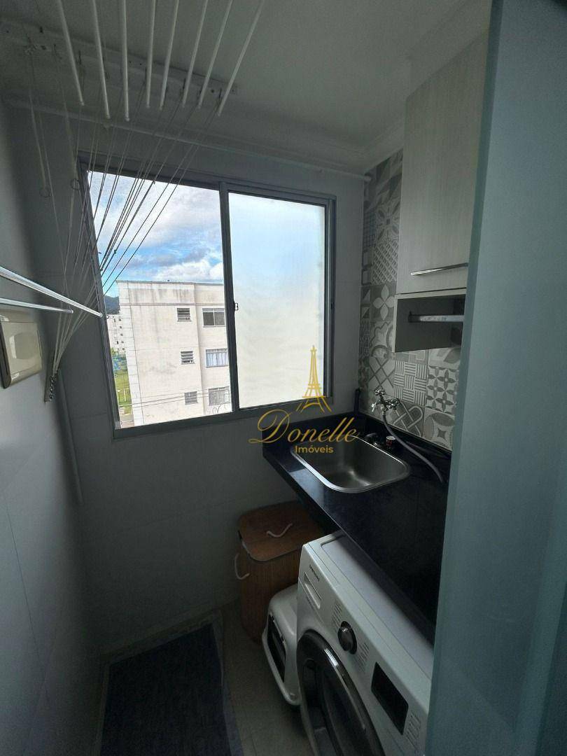 Apartamento para alugar com 2 quartos, 50m² - Foto 12