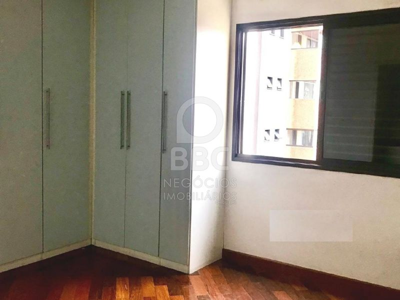 Apartamento à venda com 3 quartos, 132m² - Foto 17