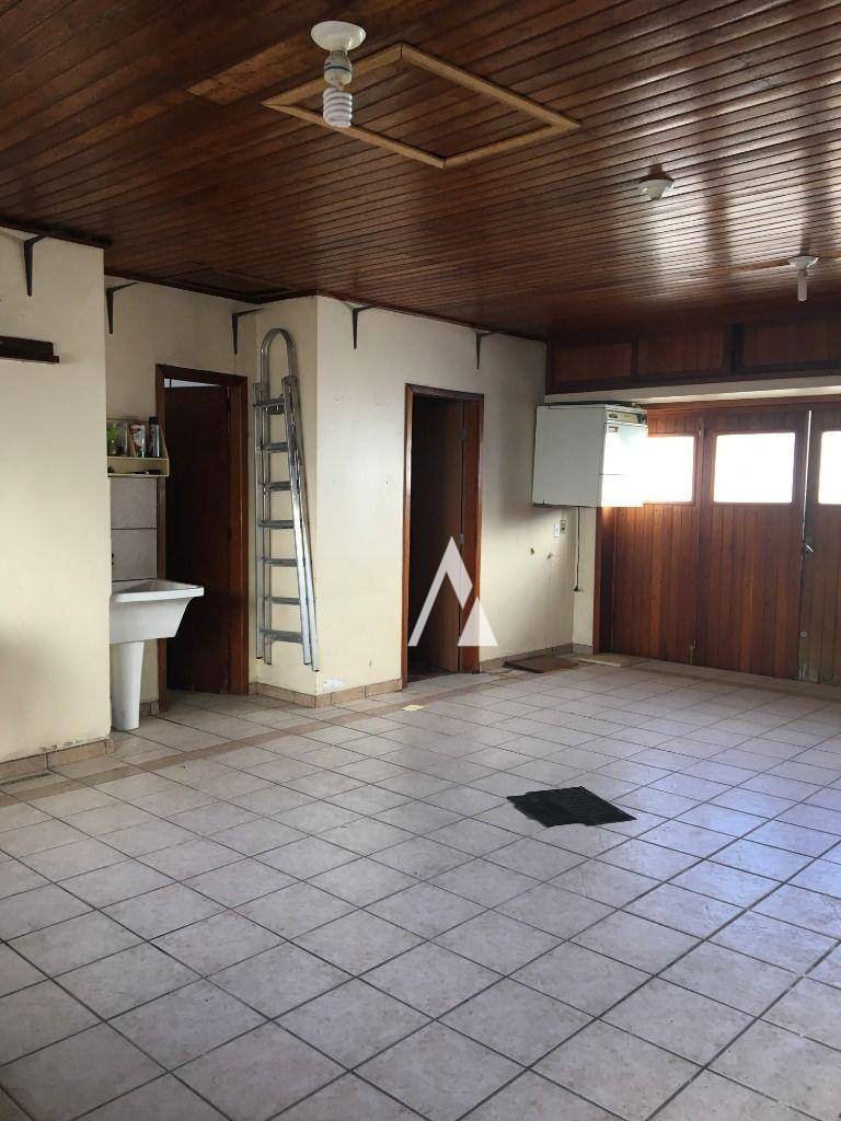 Casa à venda com 5 quartos, 265m² - Foto 22