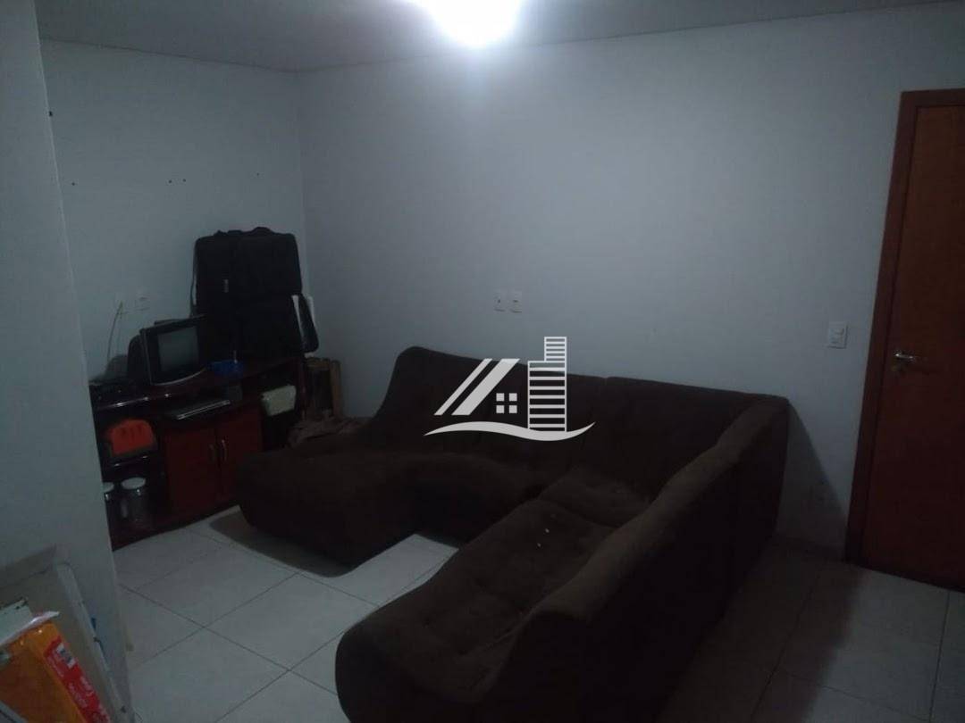 Apartamento à venda com 3 quartos, 90m² - Foto 2