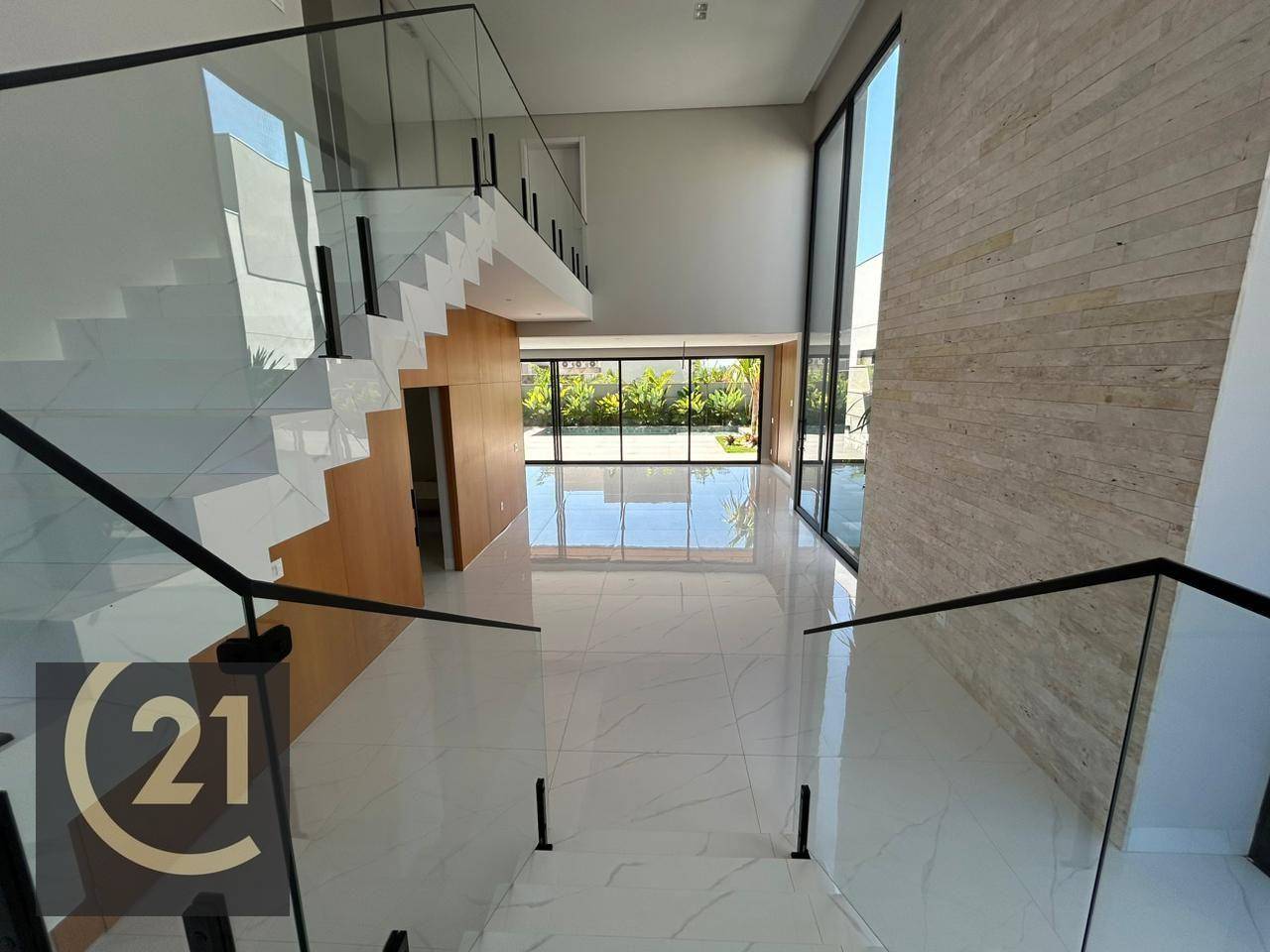 Casa de Condomínio à venda com 3 quartos, 370m² - Foto 3