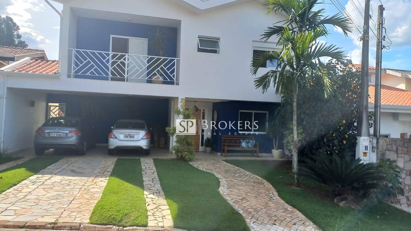 Casa de Condomínio à venda com 4 quartos, 357m² - Foto 1