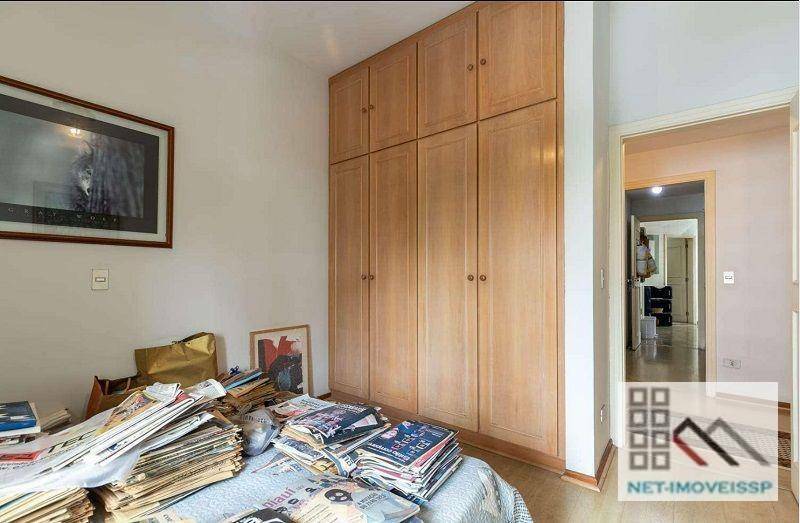 Apartamento à venda com 4 quartos, 242m² - Foto 32