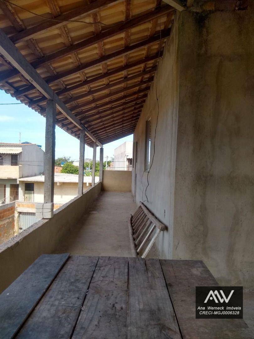 Casa à venda com 2 quartos, 165m² - Foto 11