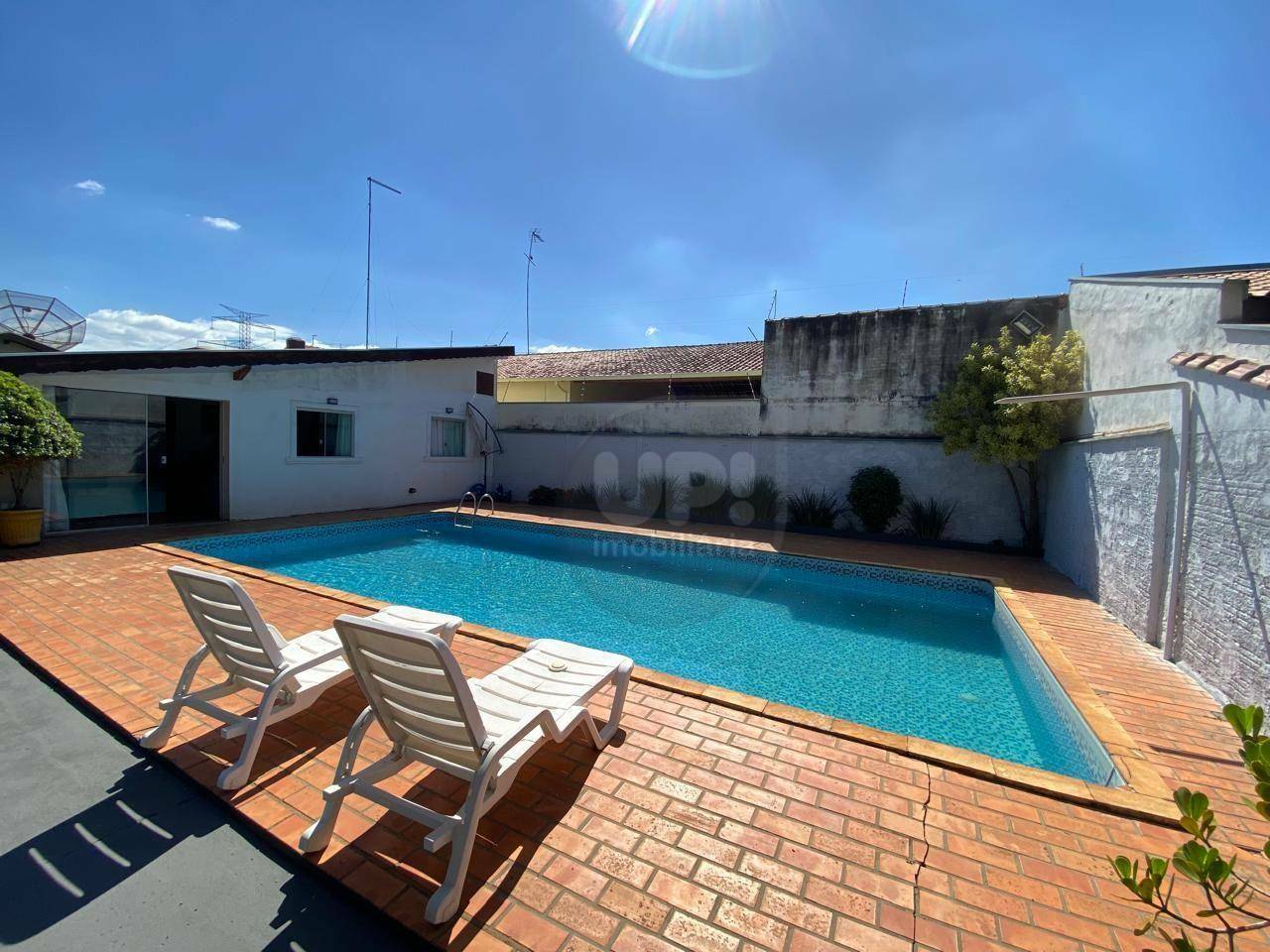 Casa de Condomínio à venda com 2 quartos, 112m² - Foto 1
