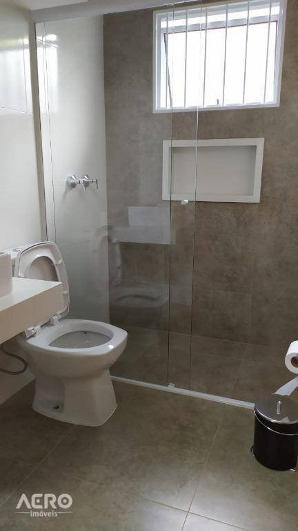 Chácara à venda com 4 quartos, 270m² - Foto 6