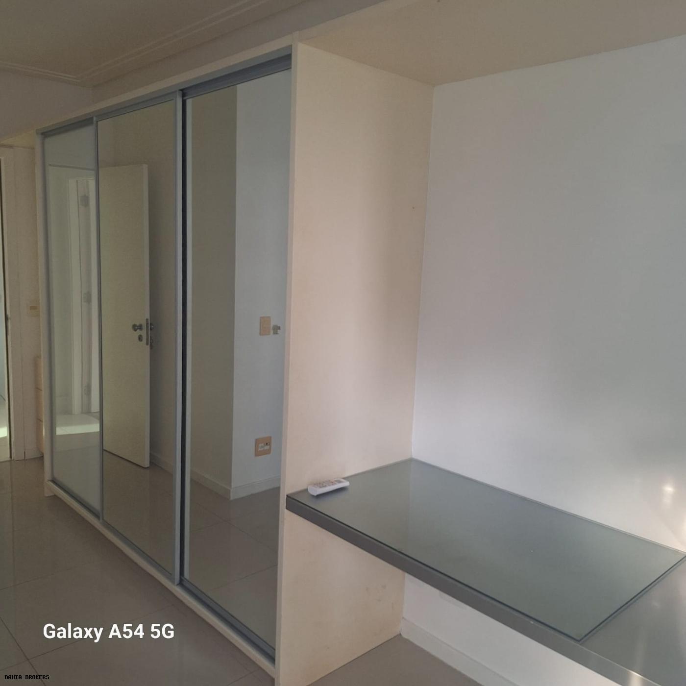 Apartamento para alugar com 4 quartos, 180m² - Foto 11