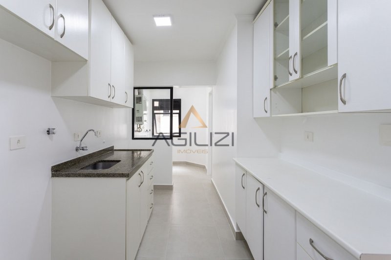 Apartamento à venda com 3 quartos, 103m² - Foto 18