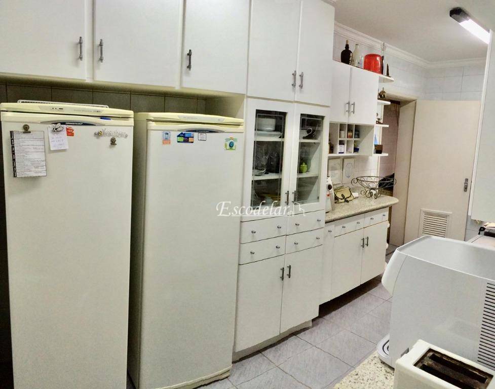 Apartamento à venda com 4 quartos, 146m² - Foto 30