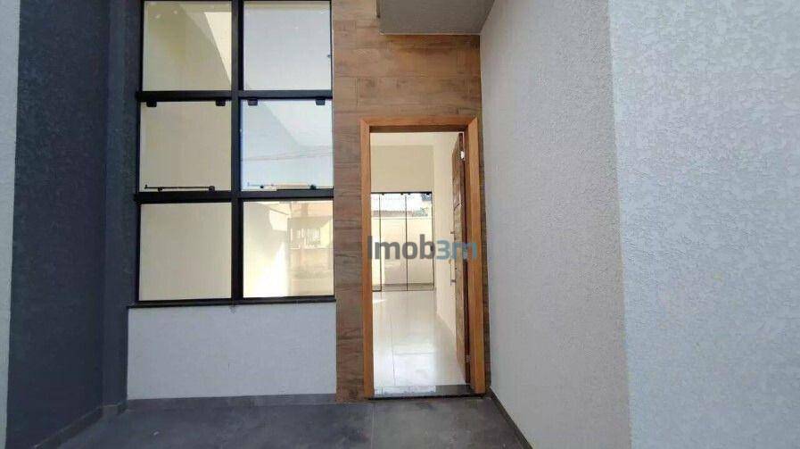 Casa à venda com 3 quartos, 73m² - Foto 2