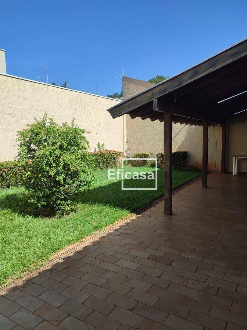 Casa à venda com 3 quartos, 200m² - Foto 10