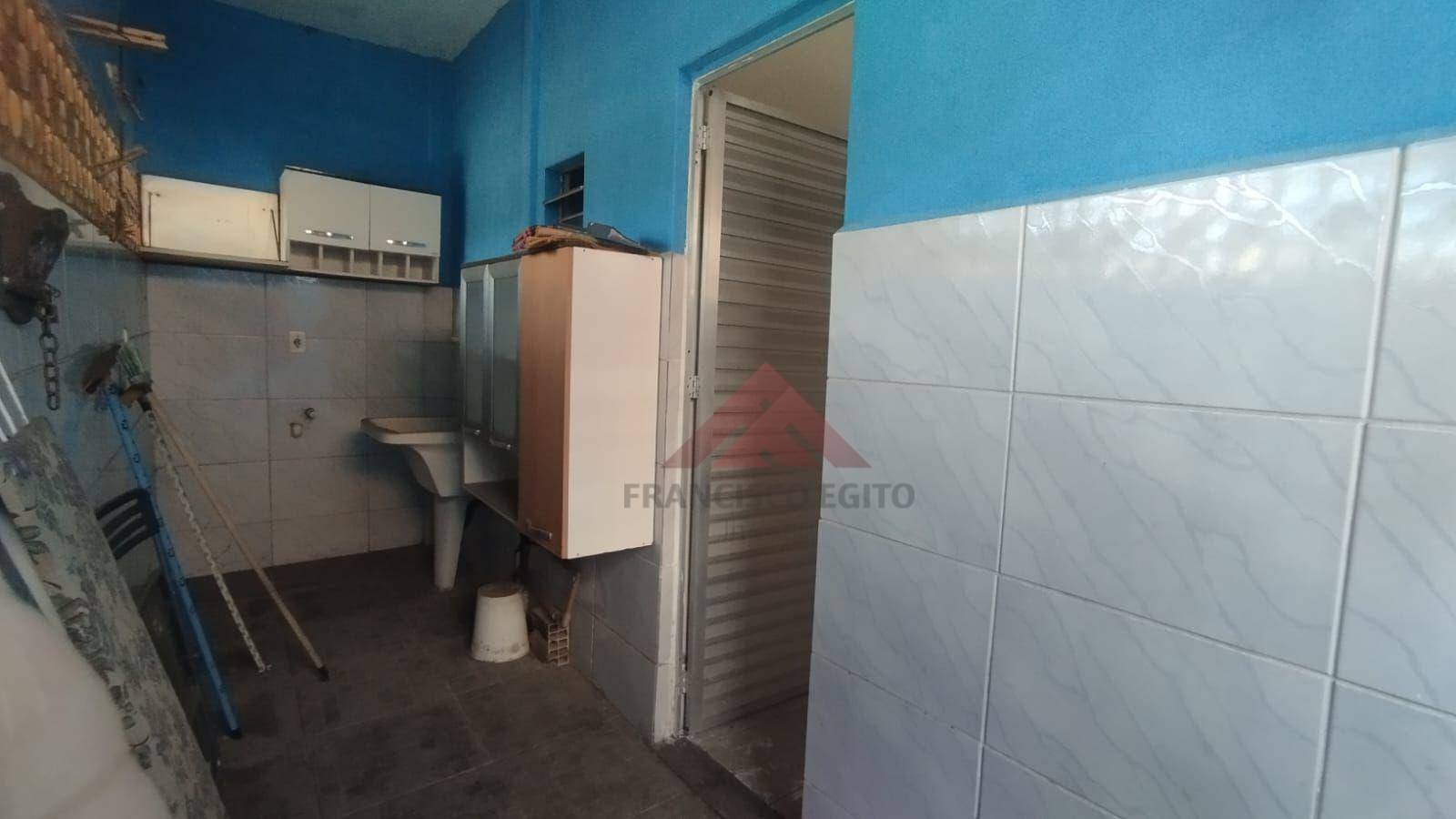 Casa para alugar com 1 quarto, 50m² - Foto 11