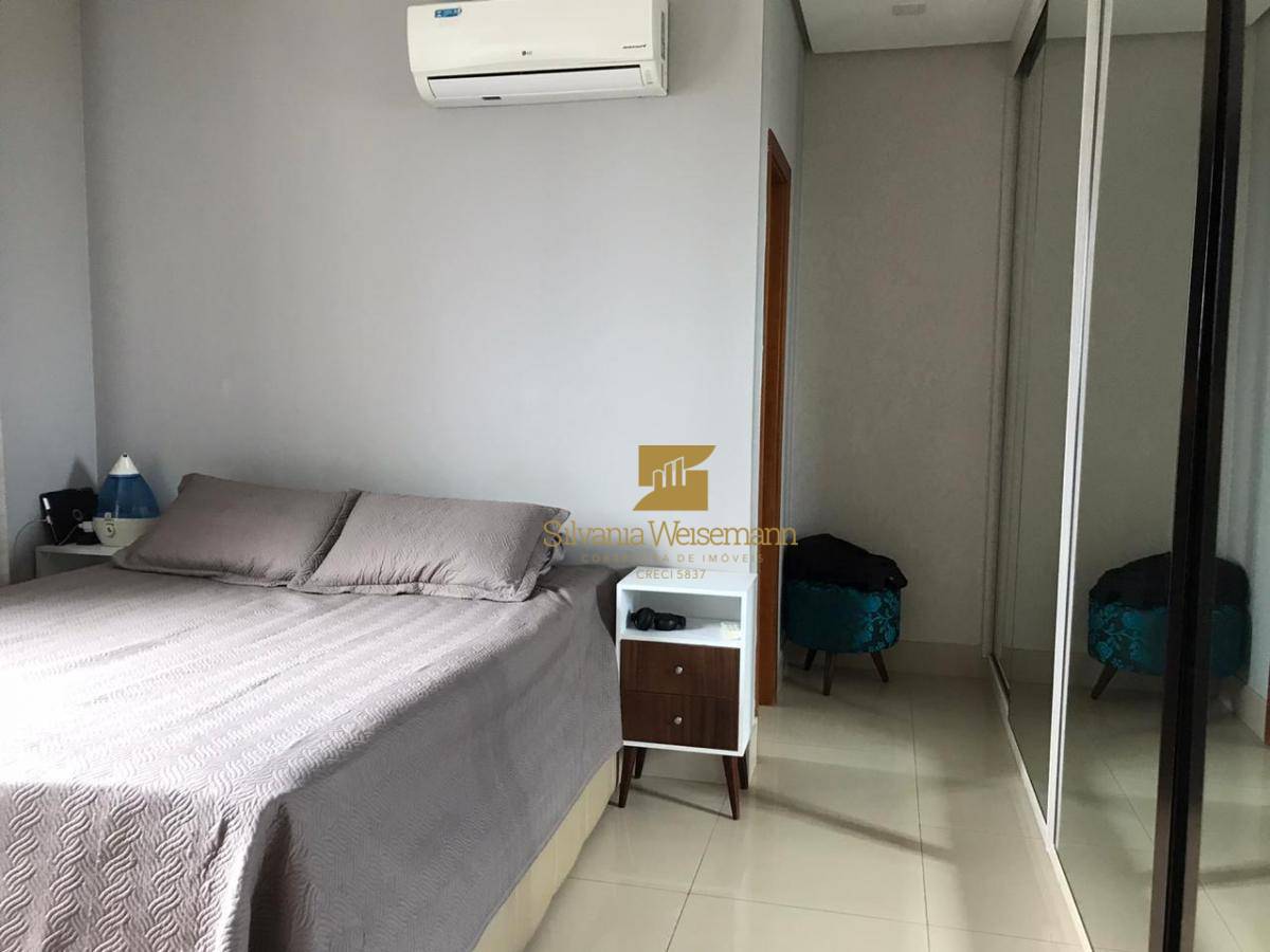 Apartamento à venda com 3 quartos, 134m² - Foto 12