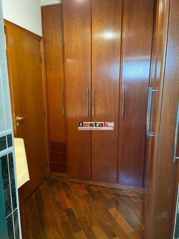 Apartamento à venda com 3 quartos, 129m² - Foto 9