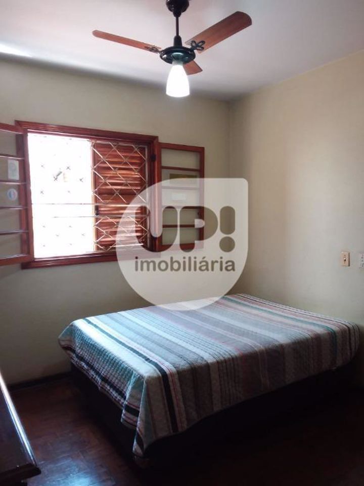 Casa de Condomínio à venda com 4 quartos, 235m² - Foto 23