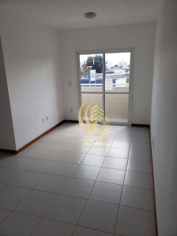 Apartamento à venda com 2 quartos, 60m² - Foto 7