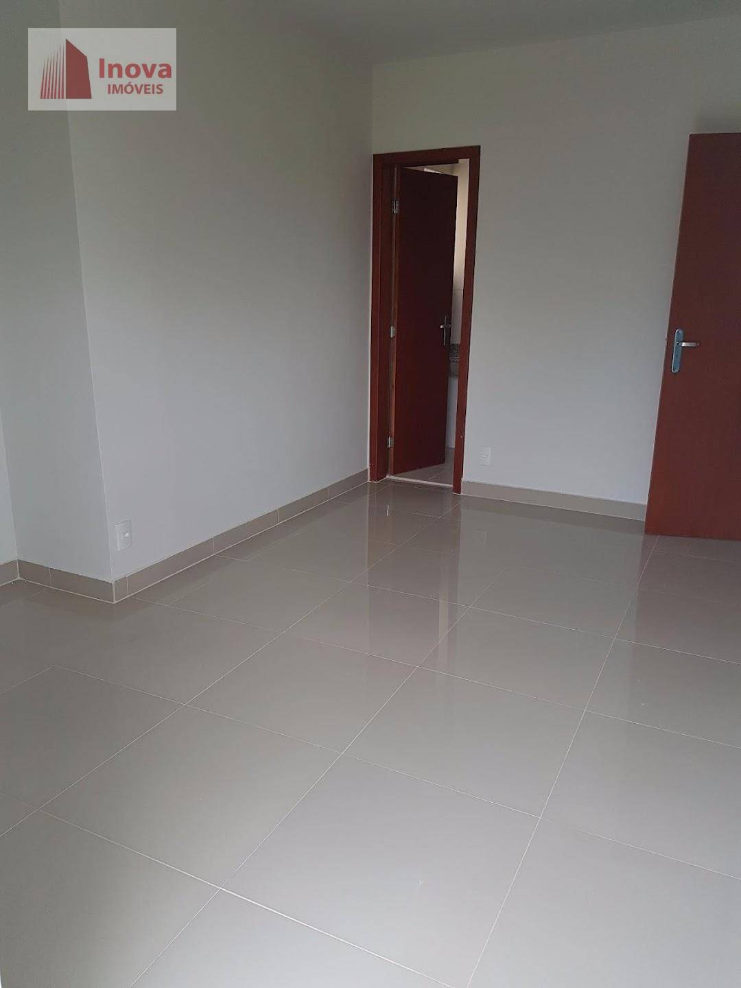 Apartamento à venda com 2 quartos, 62m² - Foto 13