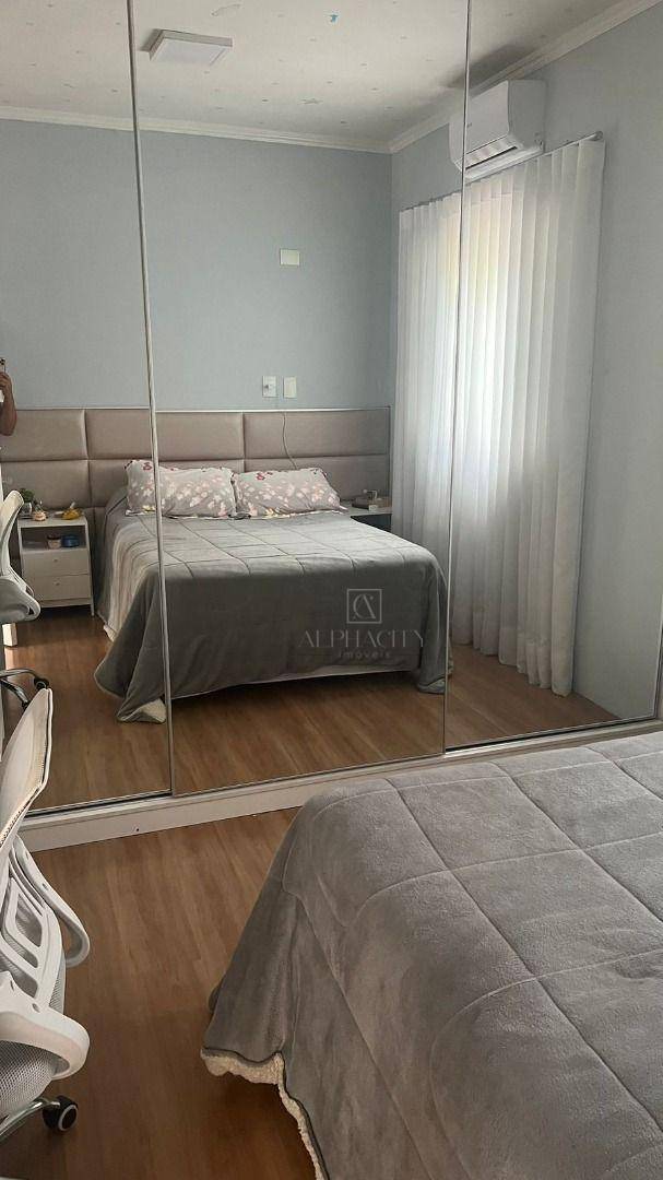 Casa de Condomínio à venda com 4 quartos, 380m² - Foto 14