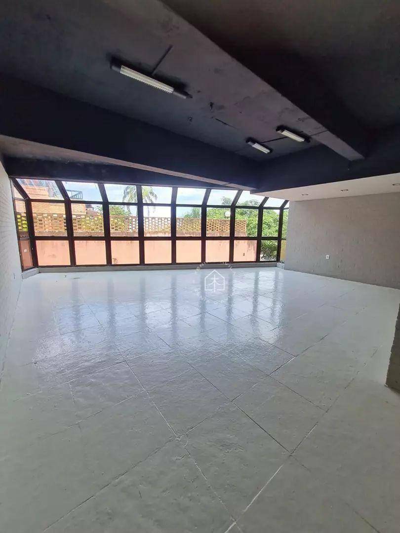 Casa de Condomínio à venda com 4 quartos, 680m² - Foto 2