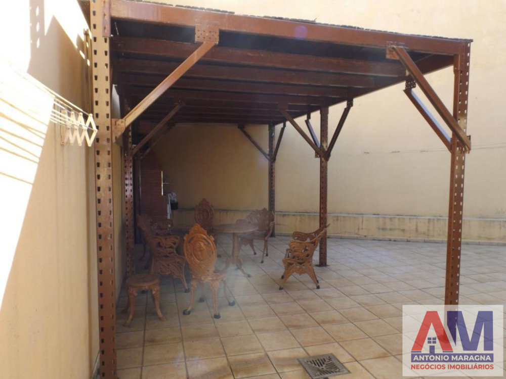 Casa à venda com 3 quartos, 240m² - Foto 39