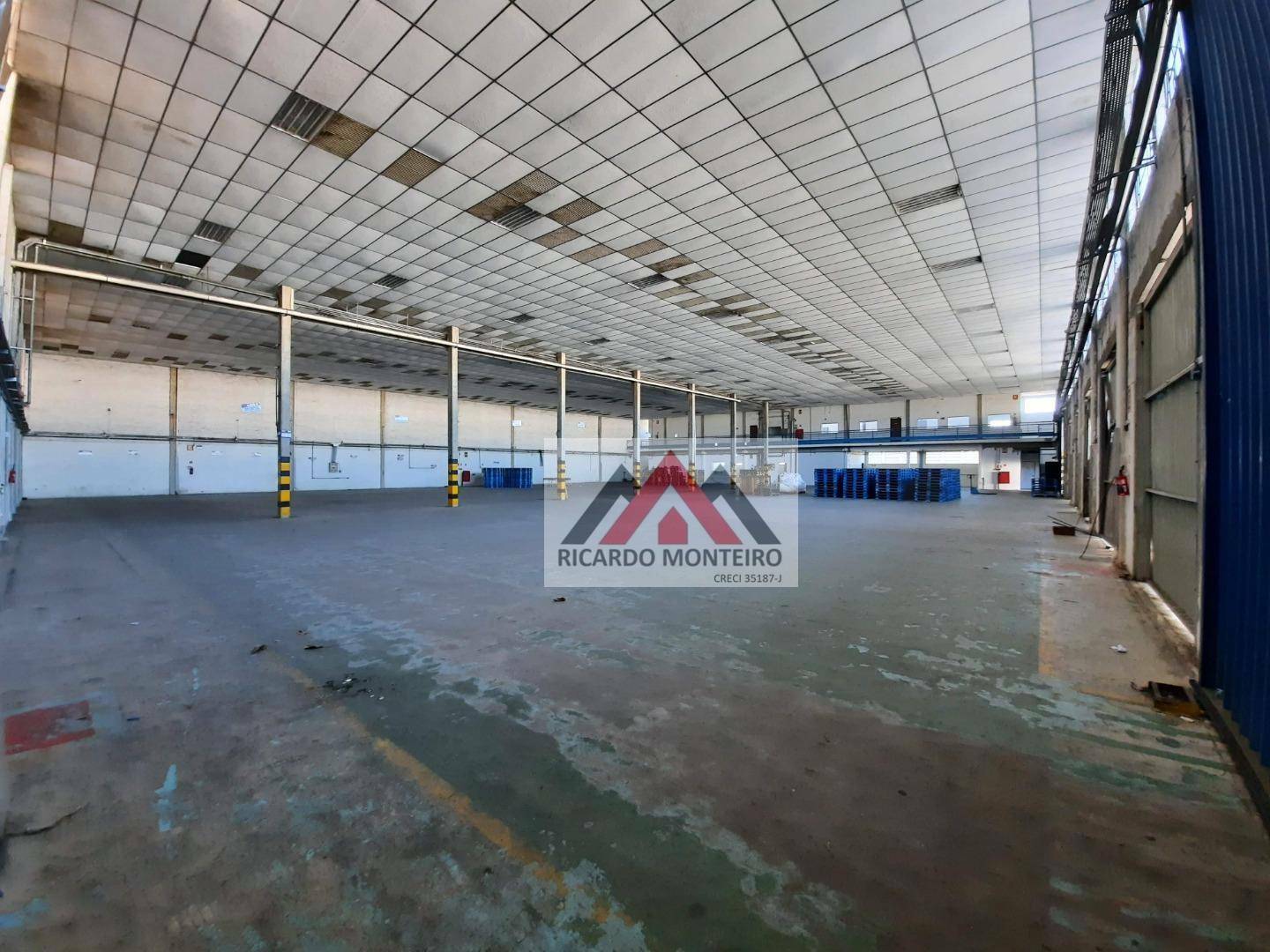 Depósito-Galpão-Armazém para alugar, 2500m² - Foto 11