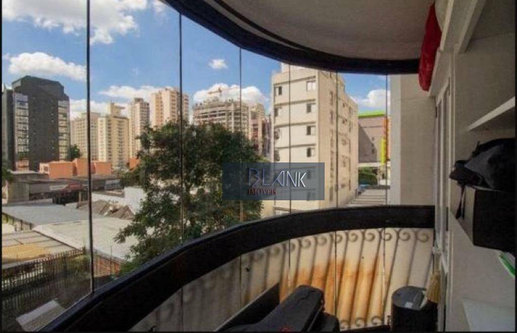 Apartamento à venda com 2 quartos, 95m² - Foto 8