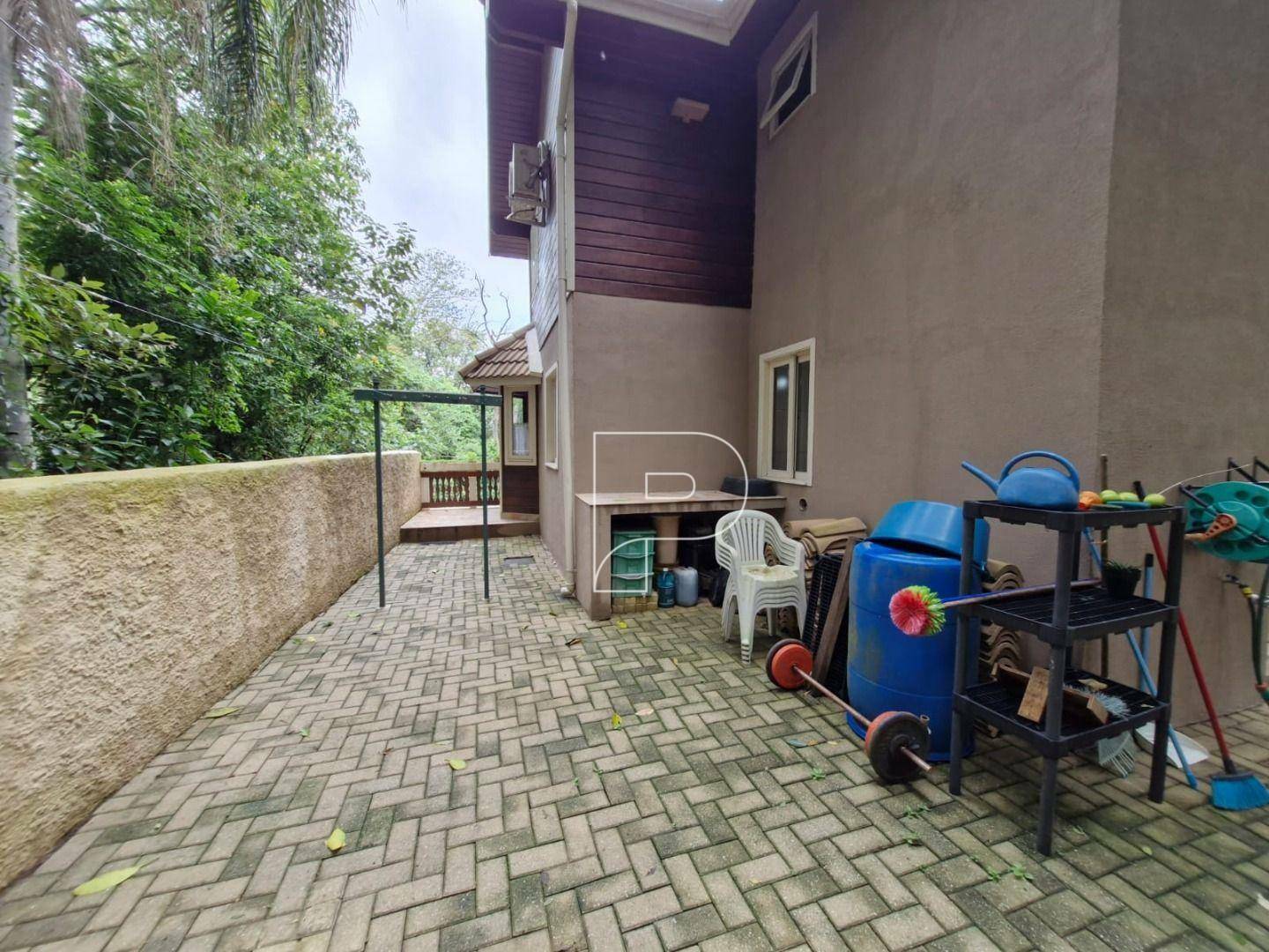 Casa de Condomínio à venda com 3 quartos, 253m² - Foto 25