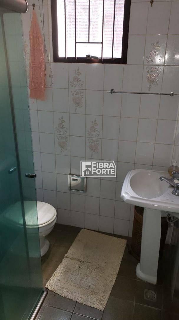 Casa à venda com 2 quartos, 100m² - Foto 17