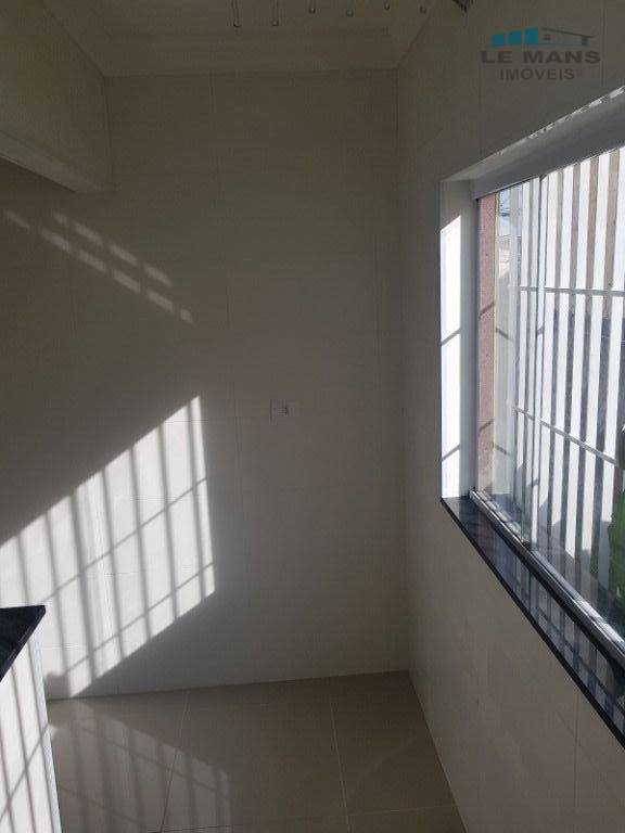 Apartamento à venda com 2 quartos, 64m² - Foto 20