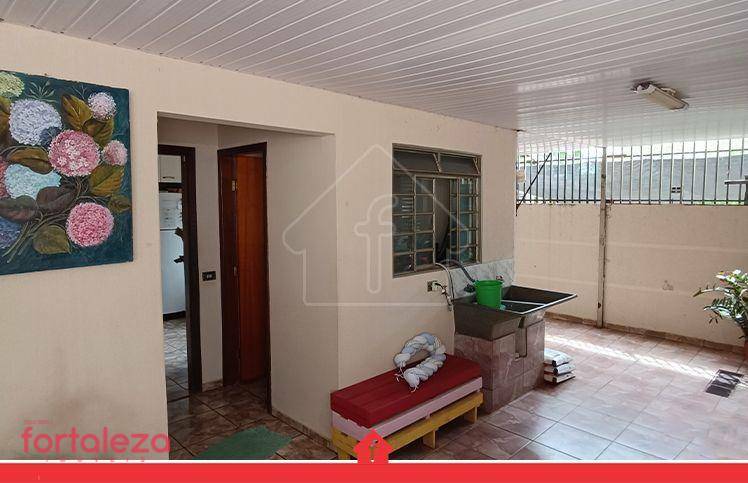 Casa à venda com 2 quartos, 140m² - Foto 15