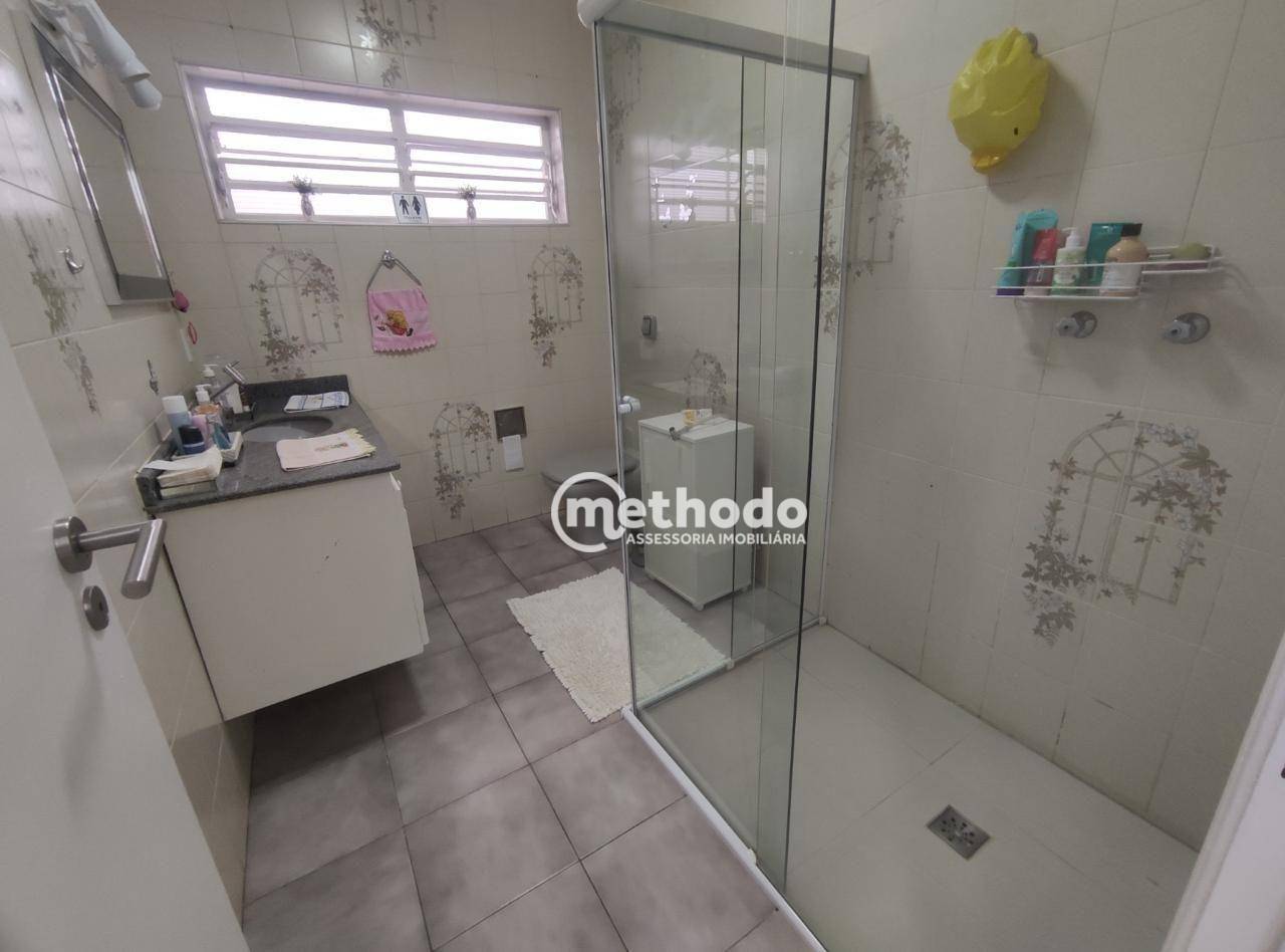 Casa à venda com 4 quartos, 211m² - Foto 11