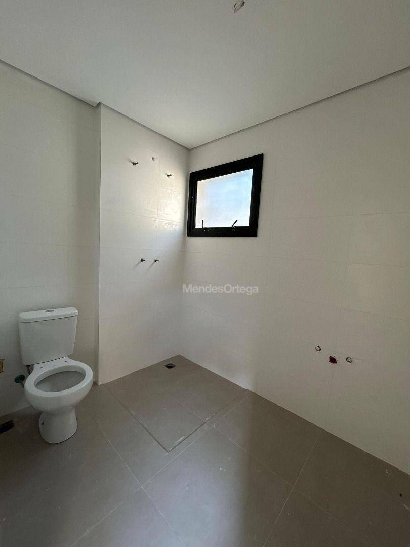 Apartamento à venda com 3 quartos, 177m² - Foto 26