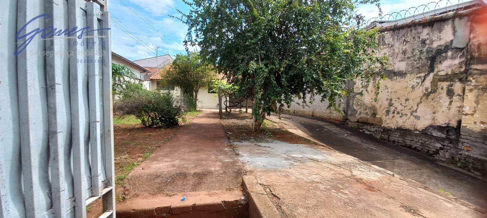 Casa à venda com 2 quartos, 79m² - Foto 2