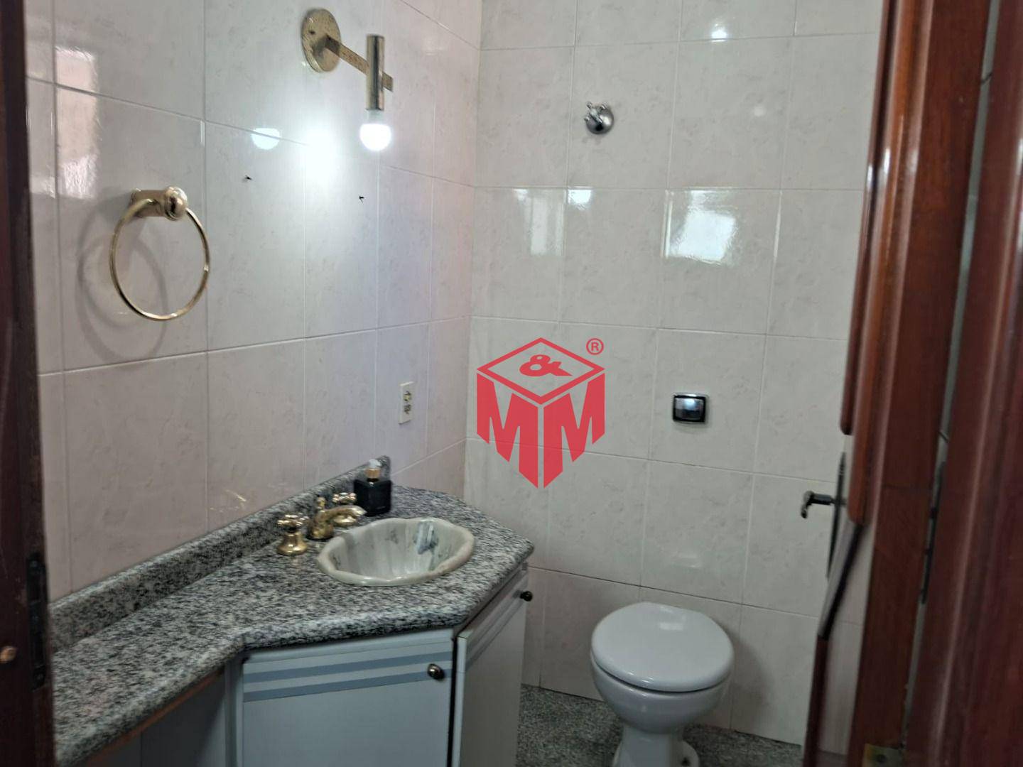 Sobrado à venda com 4 quartos, 380m² - Foto 29