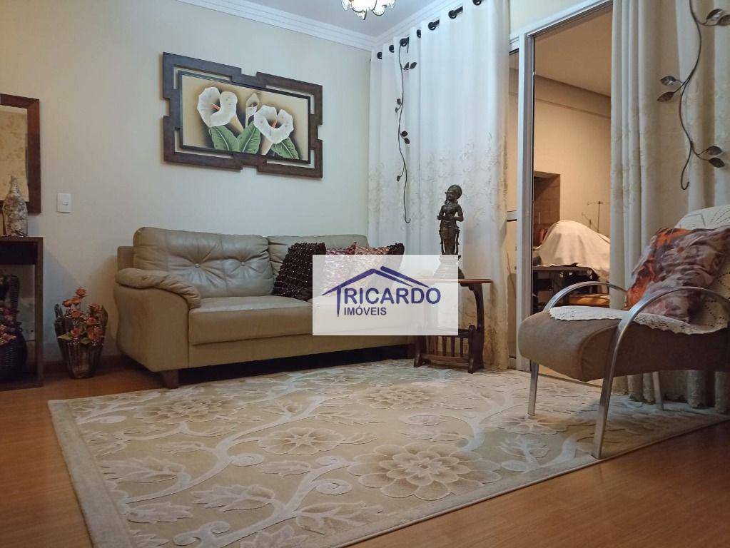 Apartamento à venda com 3 quartos, 78m² - Foto 4