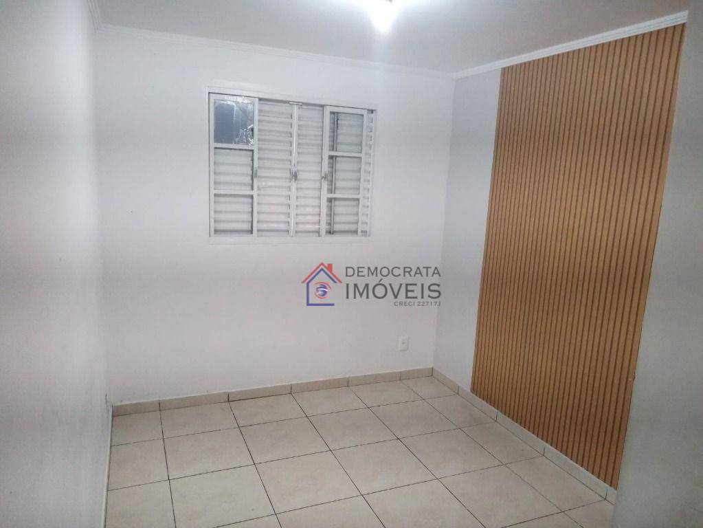 Apartamento à venda com 2 quartos, 44m² - Foto 4