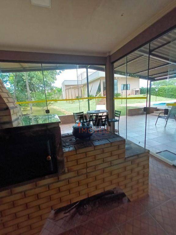 Chácara à venda com 4 quartos, 300m² - Foto 11