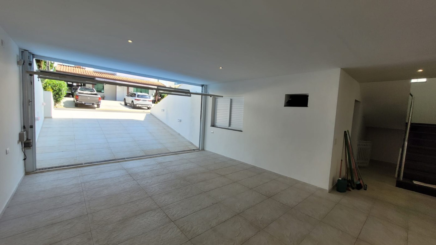 Casa à venda com 4 quartos, 300m² - Foto 55