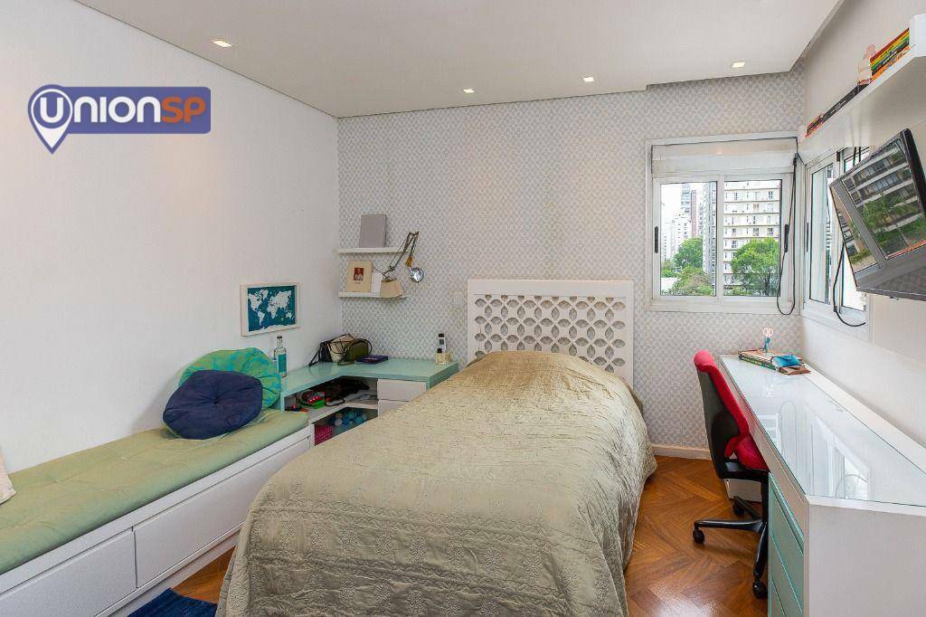 Apartamento à venda com 3 quartos, 257m² - Foto 33